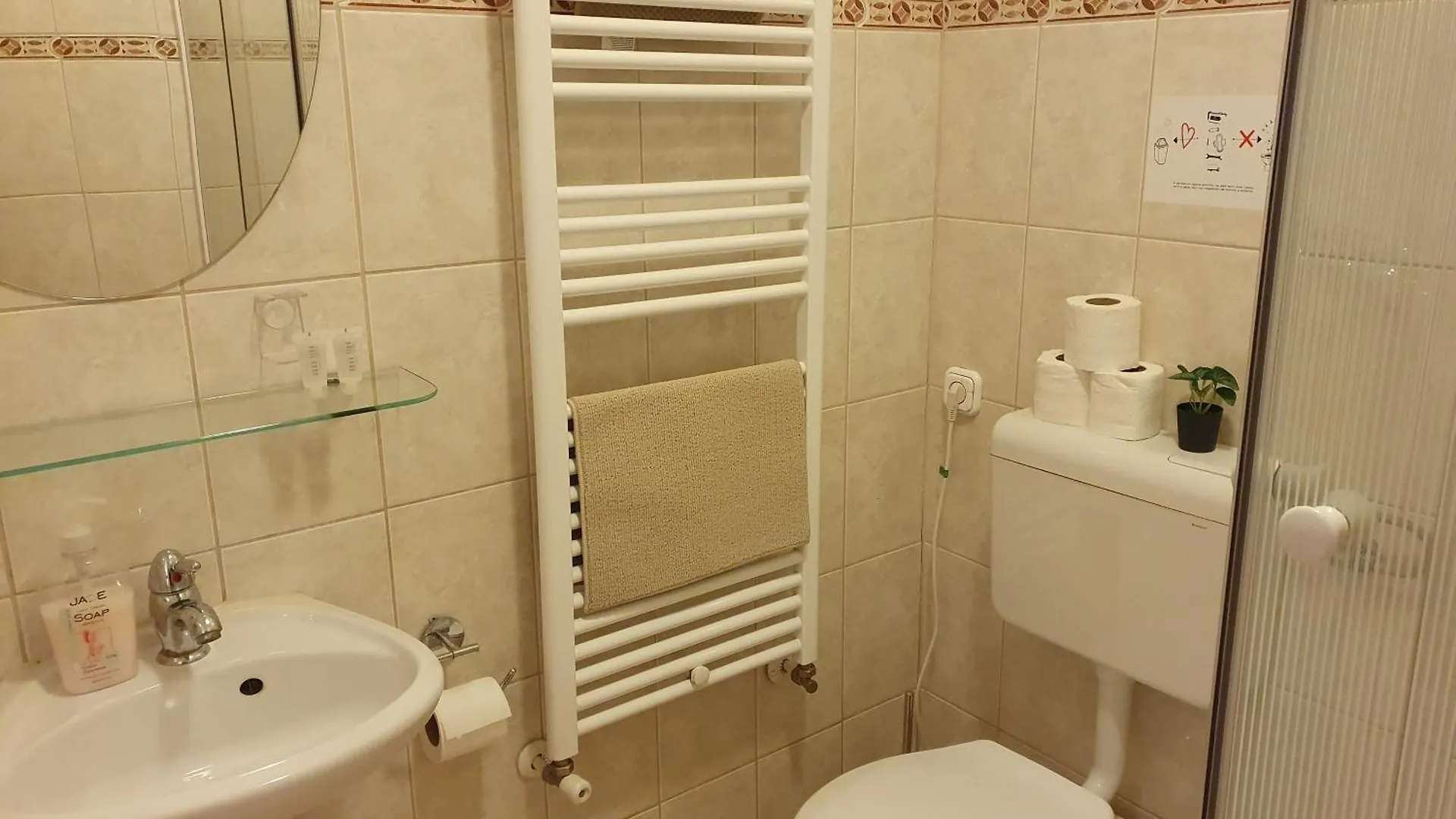 Elegancia Residence Budapest 0*,