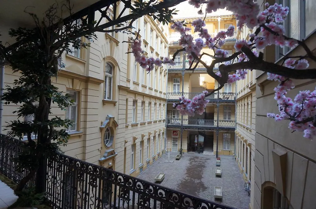 Apartment Elegancia Residence Budapest